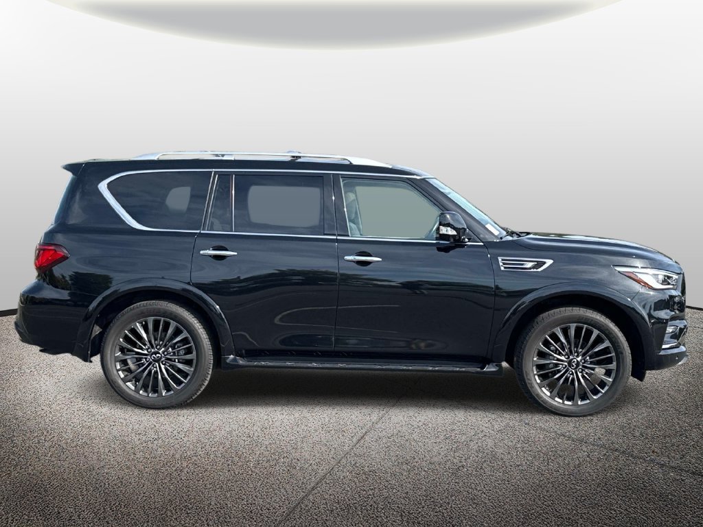 Used 2024 INFINITI QX80 Premium Select w/ Cargo Package AWD/4WD image 2