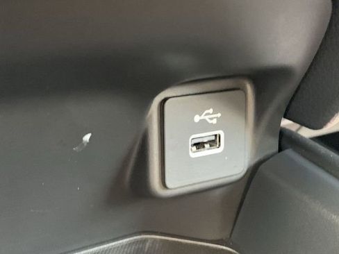 Used 2025 Honda HR-V LX image 26