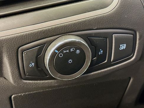 Used 2024 Ford Edge SEL image 17