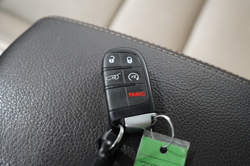 Used 2020 Jeep Grand Cherokee Summit AWD/4WD image 27