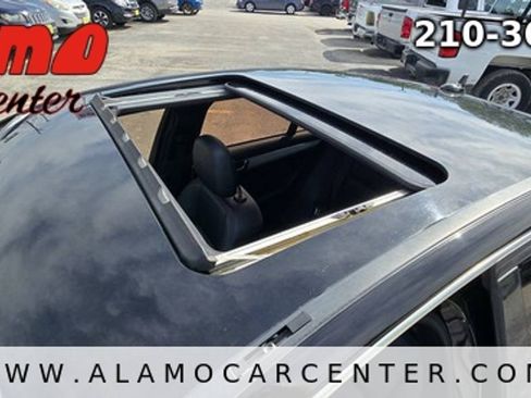 Used 2008 Mercedes-Benz C 300 Sedan image 38