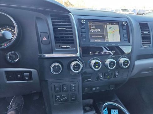Used 2021 Toyota Sequoia Platinum image 15