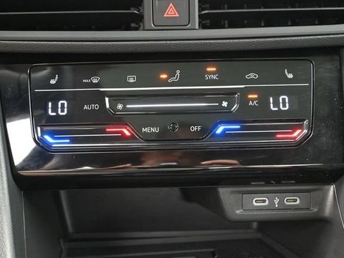 Certified 2026 Volkswagen Jetta SE FWD image 22