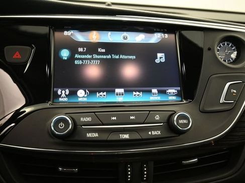 Used 2017 Buick Envision Essence FWD image 10
