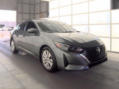 Used 2024 Nissan Sentra S FWD image 4