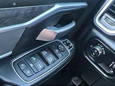 Used 2024 RAM 2500 Big Horn image 34