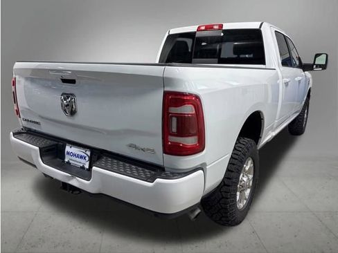Used 2024 RAM 2500 Laramie AWD/4WD image 5