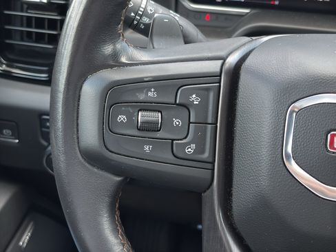 Used 2023 GMC Sierra 1500 AT4 w/ Technology Package AWD/4WD image 19