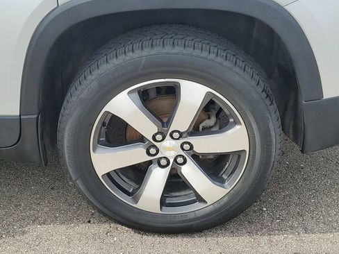 Used 2018 Chevrolet Traverse LT AWD/4WD image 36