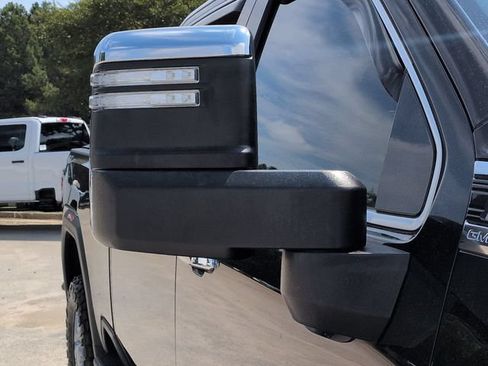 Used 2023 GMC Sierra 2500 SLT w/ SLT Premium Package AWD/4WD image 13
