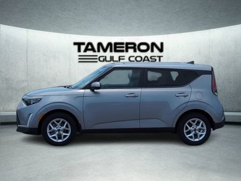 Used 2025 Kia Soul S FWD image 2