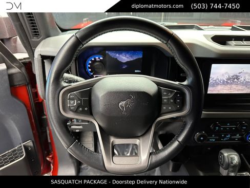 Used 2022 Ford Bronco Big Bend w/ Sasquatch Package image 28