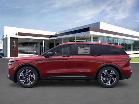 New 2026 Lincoln Nautilus Premier w/ Jet Appearance Package AWD/4WD image 32
