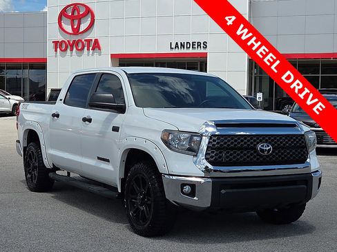 Used 2020 Toyota Tundra SR5 w/ SR5 Upgrade Package AWD/4WD image 1