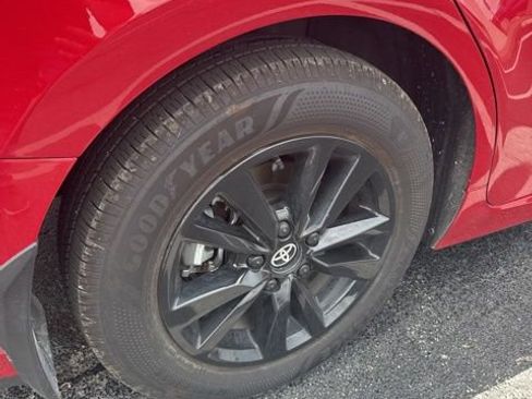 Used 2025 Toyota Camry LE w/ Convenience Package image 6