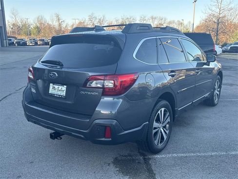 Used 2019 Subaru Outback 2.5i Limited image 9