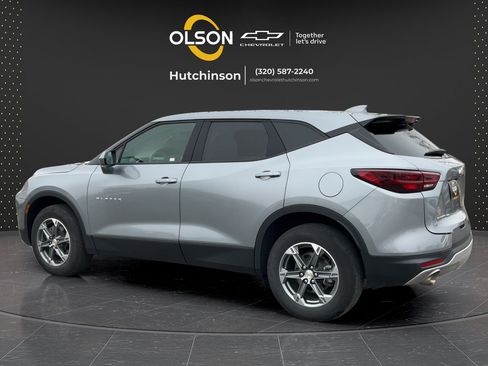 Certified 2025 Chevrolet Blazer LT AWD/4WD image 10
