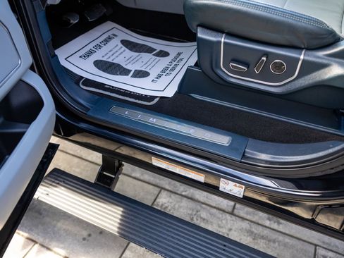 Used 2022 Ford F450 Limited w/ FX4 Off-Road Package image 35