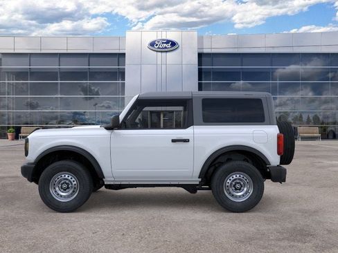 New 2026 Ford Bronco 2-Door AWD/4WD image 3