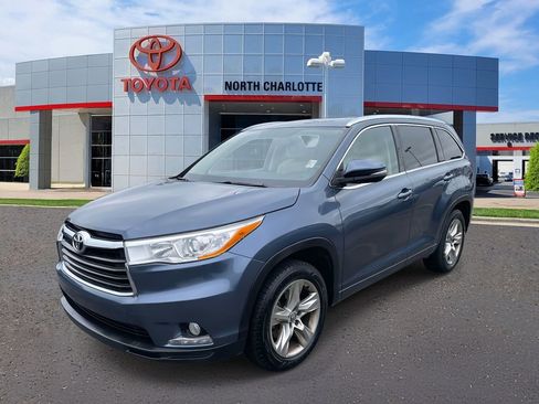 Used 2016 Toyota Highlander Limited image 4