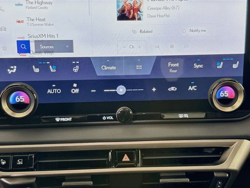 Certified 2025 Lexus RX 350 w/ Convenience Package AWD/4WD image 17