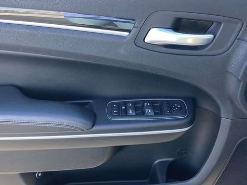 Used 2023 Chrysler 300 S image 15