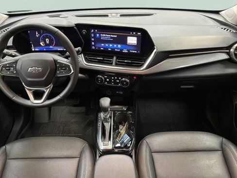 Used 2025 Chevrolet Trax ACTIV w/ Driver Confidence Package FWD image 10