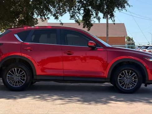 Used 2020 MAZDA CX-5 Touring FWD image 2