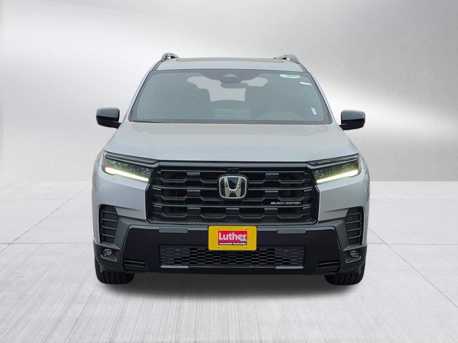 New 2026 Honda Pilot Black Edition image 2