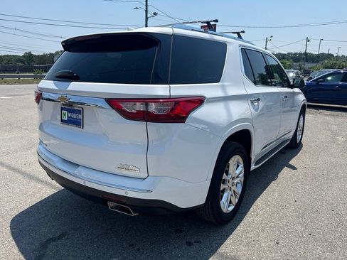 Used 2020 Chevrolet Traverse High Country w/ LPO, 'HIT The Road' Package AWD/4WD image 5