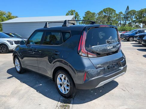 Certified 2023 Kia Soul LX w/ LX Technology Package FWD image 5