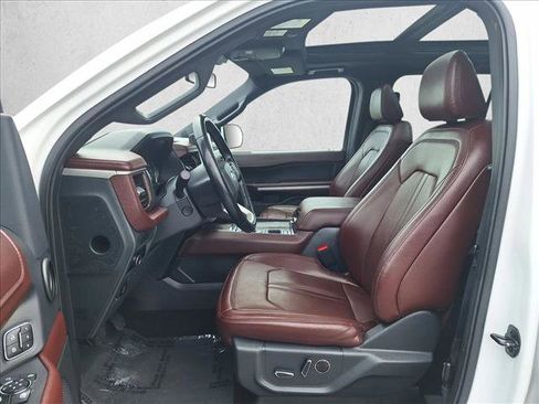 Used 2023 Ford Expedition Max Limited image 10