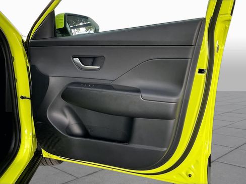 Used 2026 Hyundai Kona Limited FWD image 23