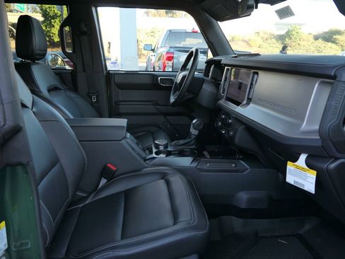 Used 2025 Ford Bronco Outer Banks image 29