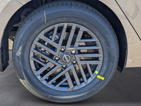 New 2026 Nissan Sentra SV image 9