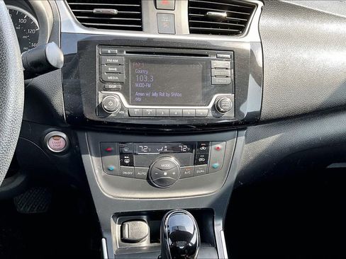 Used 2018 Nissan Sentra SV image 16