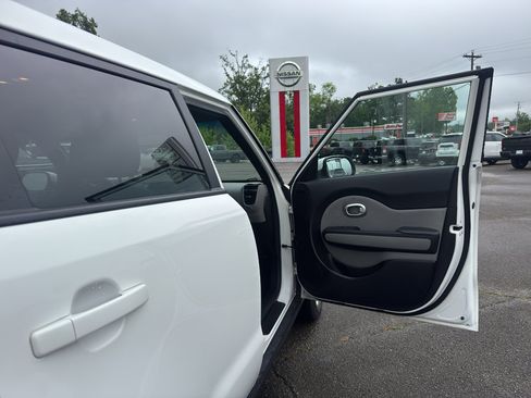 Used 2016 Kia Soul + w/ Eco Package FWD image 20