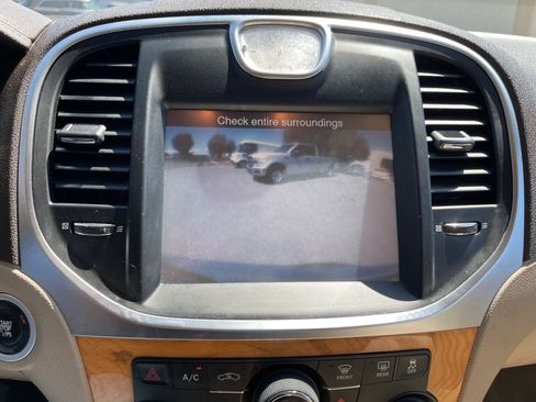 Used 2014 Chrysler 300 C AWD/4WD image 36
