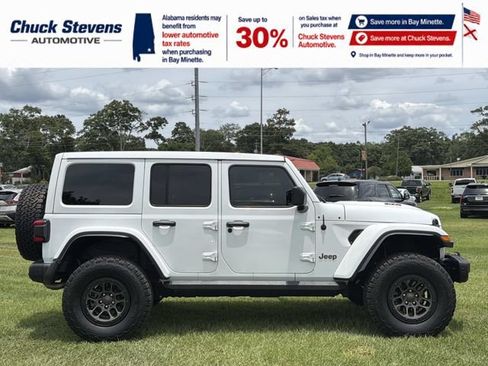 Used 2023 Jeep Wrangler Unlimited Rubicon 392 AWD/4WD image 5