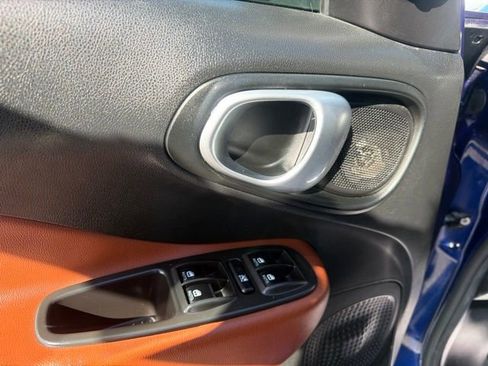 Used 2015 FIAT 500L Trekking FWD image 27