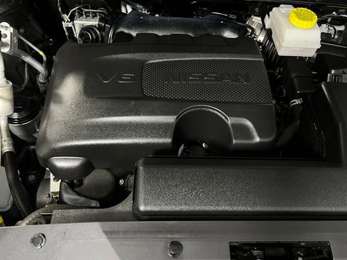 Used 2024 Nissan Pathfinder Platinum w/ Cargo Package image 32