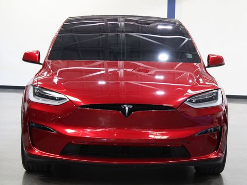 Used 2023 Tesla Model X Plaid image 6