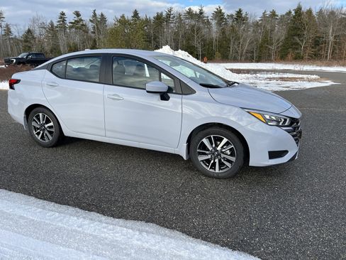 New 2025 Nissan Versa SV w/ Trunk Package image 9