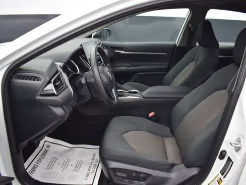 Used 2024 Toyota Camry LE image 13