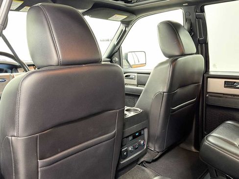 Used 2016 Ford Expedition EL Limited w/ Equipment Group 301A AWD/4WD image 27