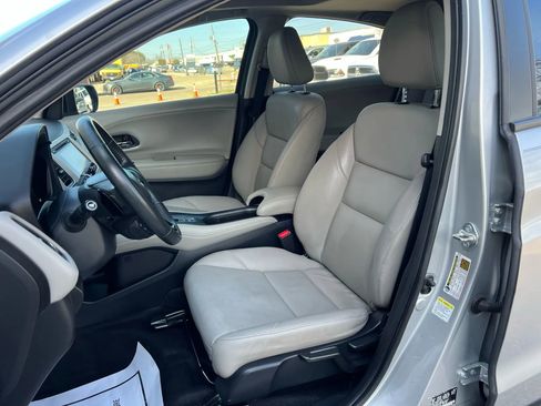 Used 2016 Honda HR-V EX-L image 18