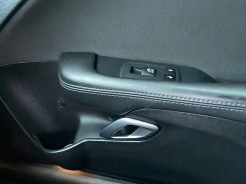 Used 2019 Dodge Challenger SXT RWD image 25