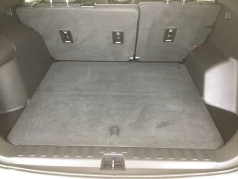 Used 2019 Chevrolet Equinox LT image 22