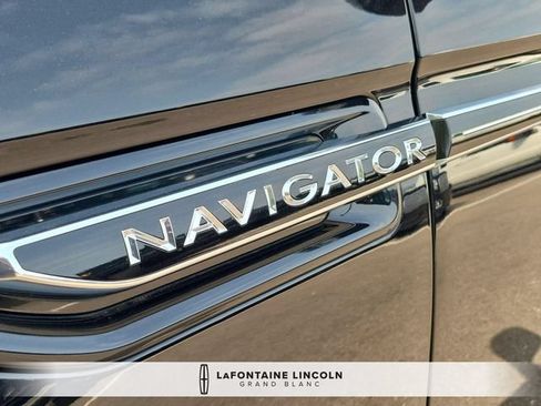 Used 2020 Lincoln Navigator Reserve w/ Equipment Group 208A Reserve AWD/4WD image 10
