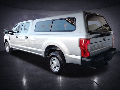 Used 2022 Ford F250 XL w/ Power Equipment Group RWD image 3